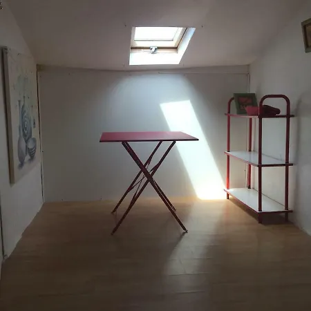 T1 Aux Portes De Dans Un Cadre Verdoyant *